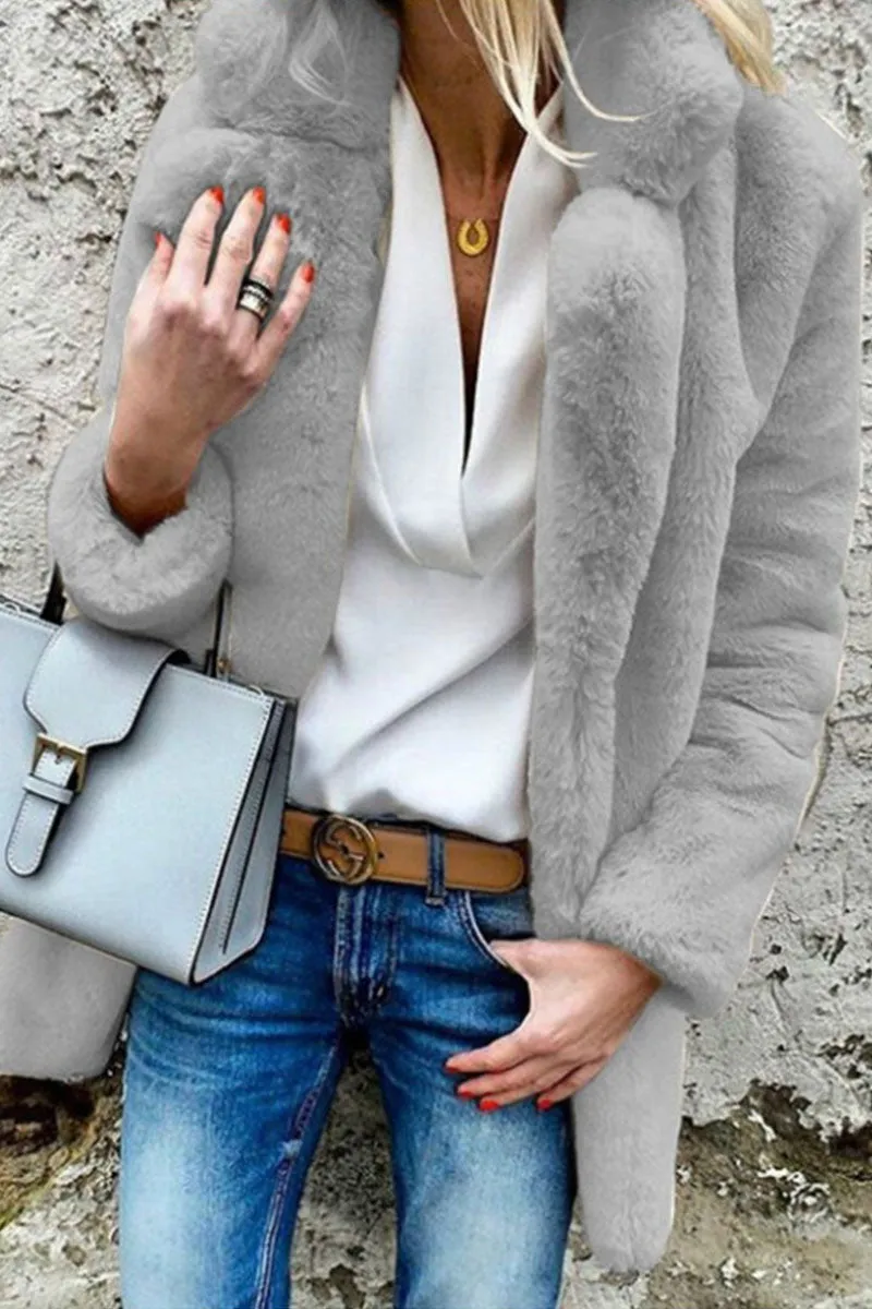 Adriana | Classy Winter Plush Coat with Fur Collar